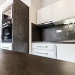 Konukevi Benesova 6
