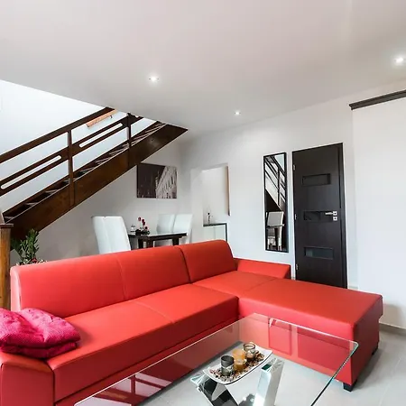 Guest house Hotel Apartments Benesova 6